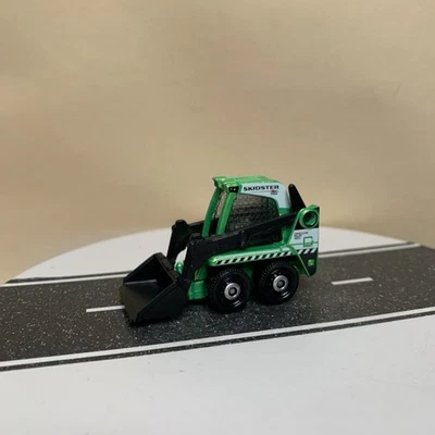 Minicargadora Matchbox #9/102 2022 bobcat bobcat verde metálico casi nueva Foto 1 de 4