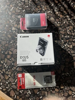 Canon IXUS 185 20MP 8x Optical Zoom Compact Digital Camera - Silver - Image 1 of 4