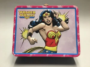 DC Comics 3D Wonder Woman Metall Lunch Eimer - 2001 The Tin Box Company - gebraucht - Bild 1 von 9