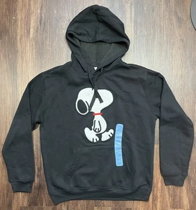 Women's NWT Peanuts Licensed Crochet Applique Snoopy Black Hoodie - Picture 1 of 3