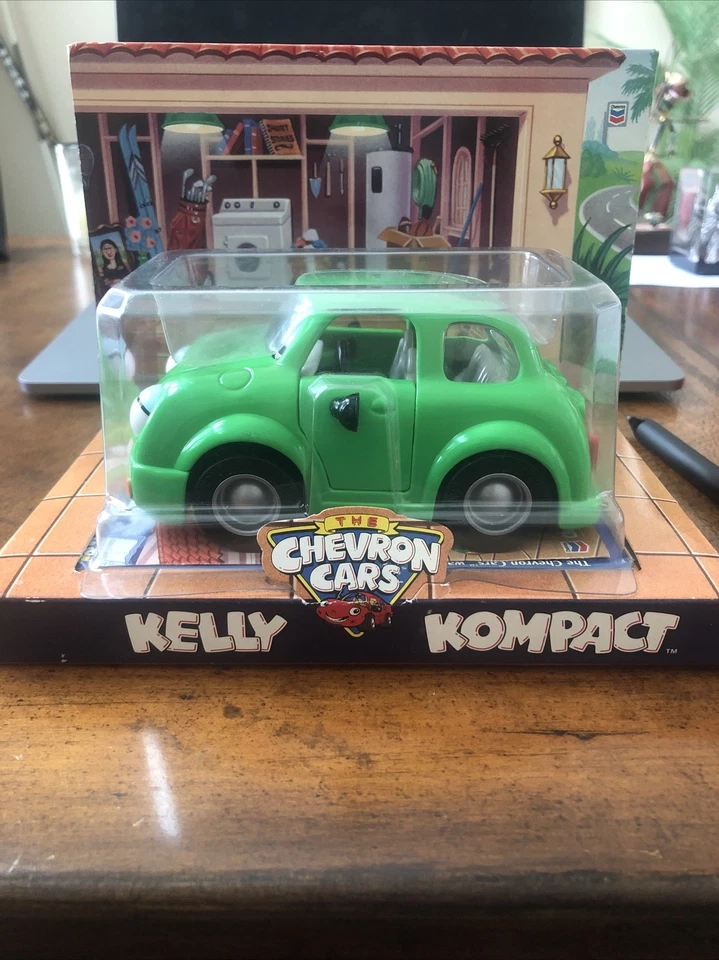 The Chevron Cars Green Kelly Kompact Car Vehicle 1998 Sealed - Image 1 of 1