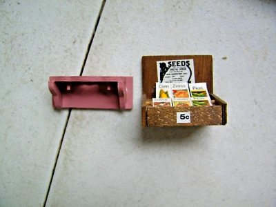 Caja de madera paquetes de semillas y estante de pared de madera CASA DE MUÑECAS miniatura Foto 1 de 3