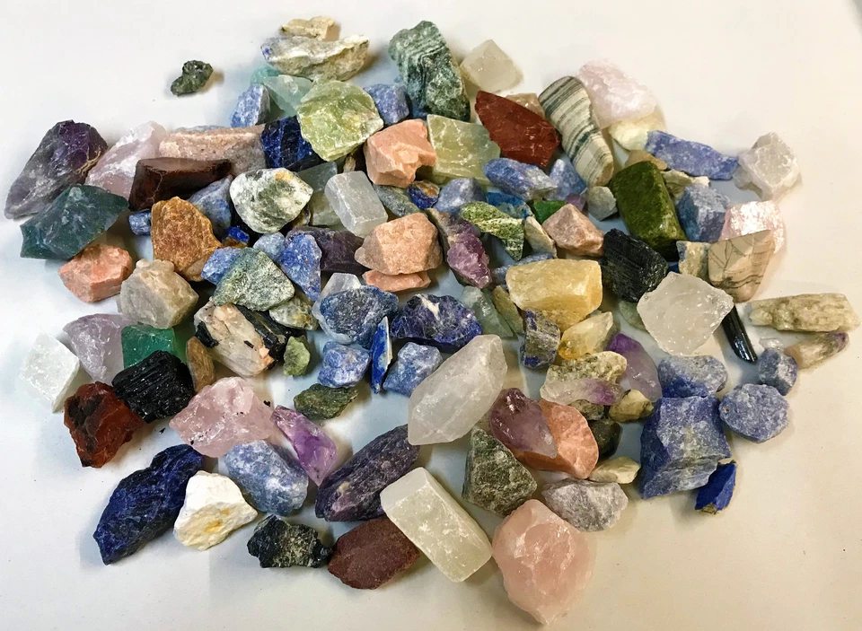 0,5 KG Schleifreste Mineralien Rohsteine Edelsteine Lagerräumung(GP 1 kg=12,50€) - Bild 1 von 1