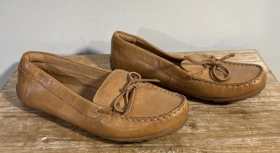 Mocasín de conducción Collection by Clarks para mujer talla 10 mocasín de cuero con lazo tostado Foto 1 de 4
