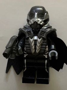 LEGO DC Universe Man of Steel - General Zod - Casco, Capa -76003 / 76009 - Imagen 1 de 7