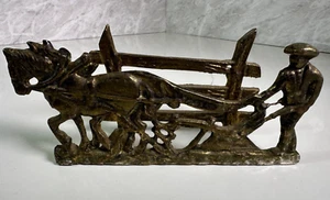 Porta lettere vintage cavallo e aratro figura ottone massiccio lungo 19 cm documenti - Foto 1 di 8