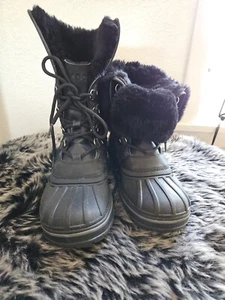 Crocs W 9 Allcast II Luxe Schneestiefel schwarz schimmer wasserdicht Winter Duck Boots - Bild 1 von 7