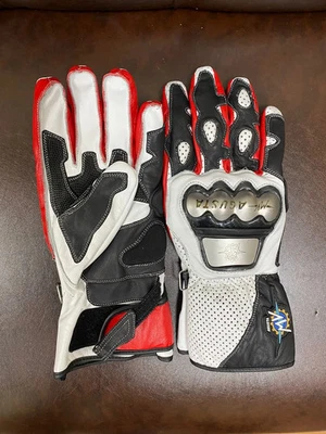 MV Agusta Motorcycle Leather Racing Gloves Motorbike Sport Riding Biker Gloves - Image 1 of 3