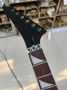 Reverse headstock 24frets manico chitarra elettrica stile Jackson pinna palissandro intarsio. - Foto 1 di 6
