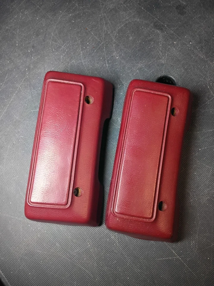 1978 - 1996 雪佛兰 GMC G10 G20 G30 Van Red Arm Rests 门拉 # 465635 — 第 1/4 张图片