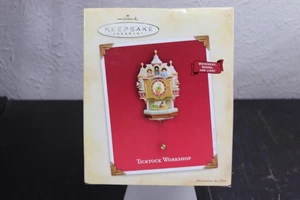 Hallmark Keepsake Ornament 2004 Ticktock Werkstatt Uhrwerk Sound Licht Uhr  - Bild 1 von 3