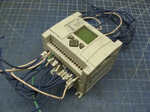 ALLEN BRADLEY 1763-L16BBB SERIES B MICROLOGIX 1100 16 POINT CONTROLLER 24VDC - Picture 1 of 7