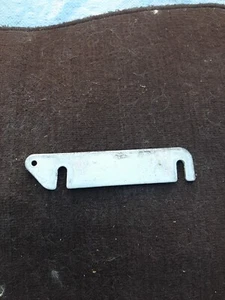 Cuña alineación parachoques delantero modelos Citroen ID/DS 1966-1975 - Imagen 1 de 2