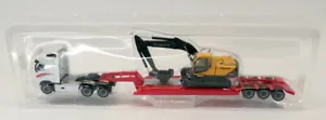 Cararama 1/87 Scale 185002 - Volvo FH12 With Excavator EC210 - Picture 1 of 2