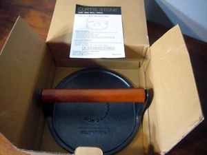 Curtis Stone Cast Iron Hamburger Meat Steak Bacon Grill Press Model 595-995 - Picture 1 of 3