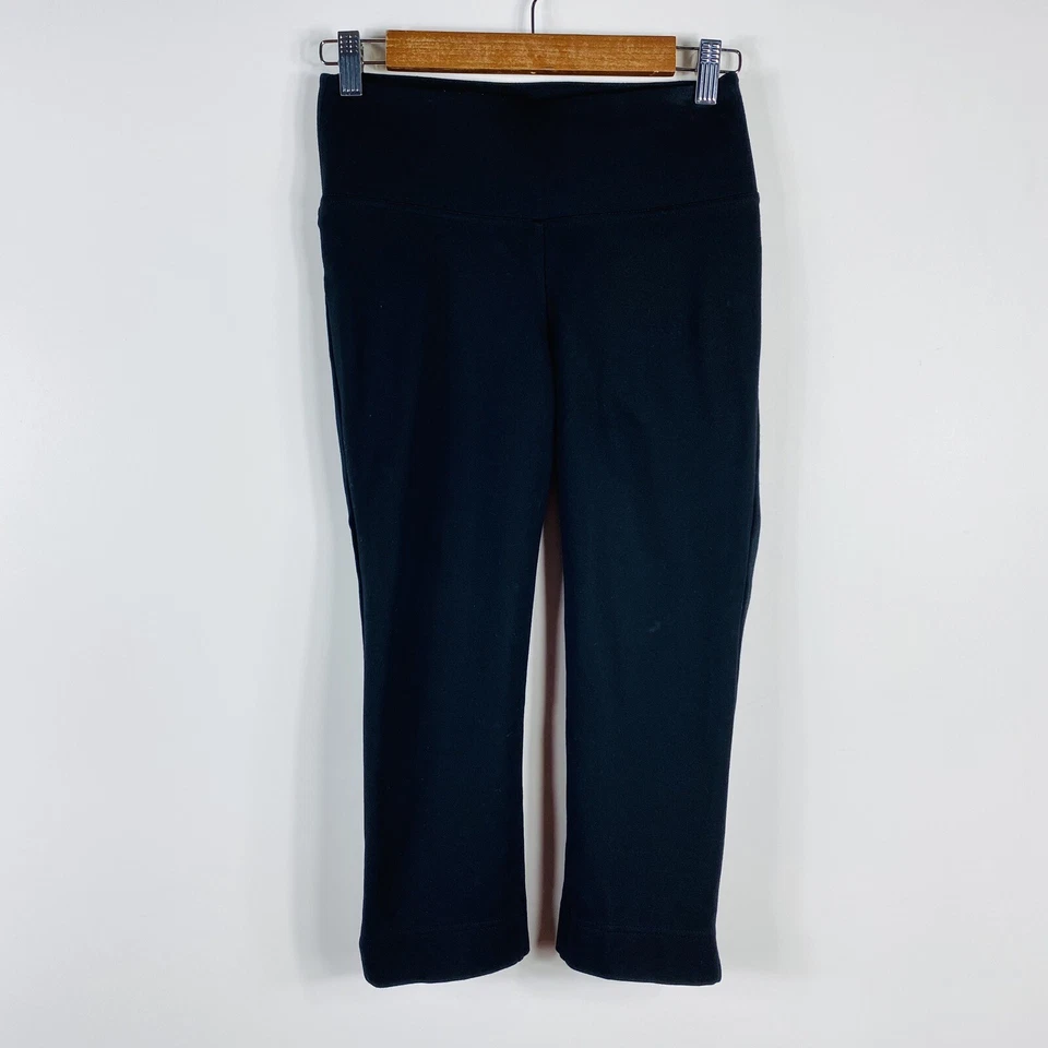 Peter Nygard Size Small 6 8 Luxe Slims Capri Pull On Leggings Solid Black - Image 1 of 3