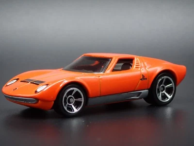 1976-1973 LAMBORGHINI MIURA SV 1:64 SCALE COLLECTIBLE DIORAMA DIECAST MODEL CAR - Image 1 of 4
