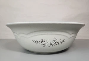 Pfaltzgraff Erbstück Gemüse Servierschüssel 8 1/2 Zoll - #011 grau weiß Blumenmuster - Bild 1 von 7