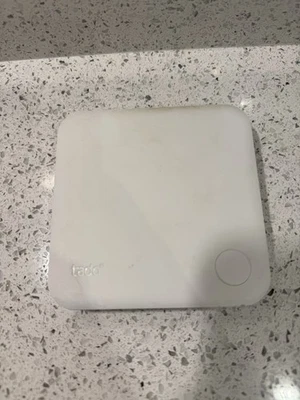 Tado Smart Wired or Wireless Thermostat White RU01 - Image 1 of 4