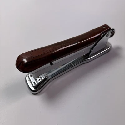 Grapadora de baquelita Aceliner Steampunk industrial As Liner modelo 502 vintage EE. UU. Foto 1 de 4