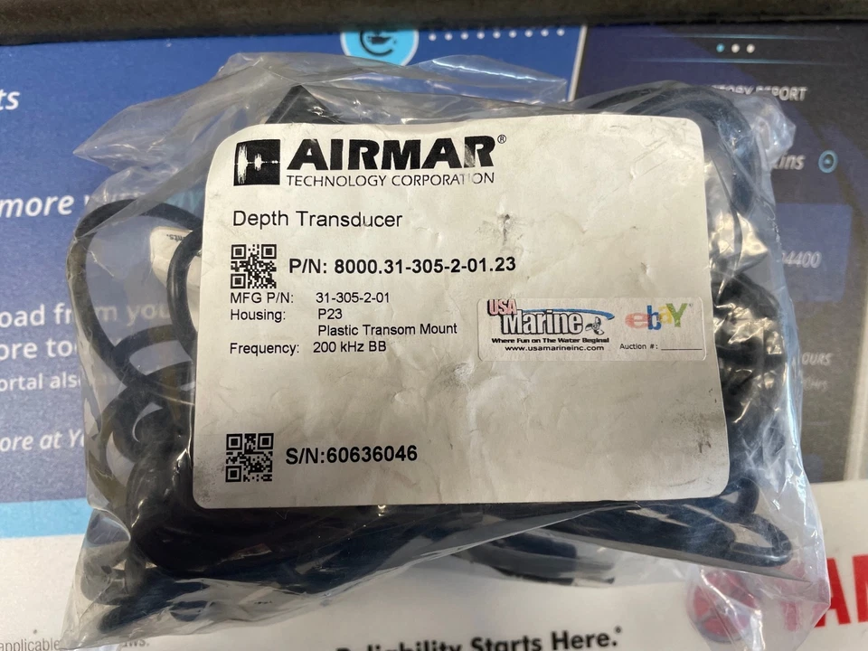 NUEVO AIRMAR® 200 khz Transductor Montaje en Popa con Temperatura Foto 1 de 1