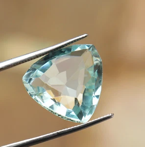 Trillion Cut 9-10 Ct Transparent Certified Sky-Blue Aquamarine Brazil Gemstone - Picture 1 of 12