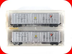 N Scale *Northern Pacific* Reefer 2-Pack Set - NPM 551, 632 - MICRO TRAINS 70052 - Picture 1 of 3