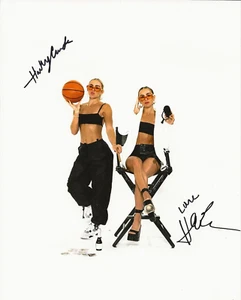 Haley & Hannah Cavinder REAL SIGNED Photo #3 COA Autographed Basketball Twins - Picture 1 of 2
