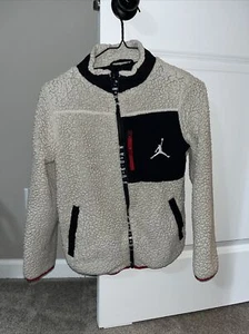 Air Jordan Youth M Sherpa Jacket - Picture 1 of 4