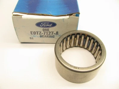 NUEVO - OEM Ford E0TZ-7127-A eje de salida delantero cojinete trasero para 1980-1986 NP203 Foto 1 de 4