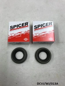 2x Front Axle Shaft Seal for Jeep Grand Cherokee ZJ & WJ 1993-2004 DCVJ/WJ/013A - Picture 1 of 4