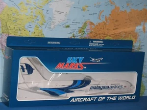1/200 SKYMARKS MALAYSIA AIRLINES AIRBUS A380-800 W/GEAR AIRCRAFT MODEL BRAND NEW - Picture 1 of 8