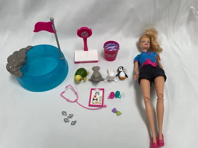 Barbie I Can Be SeaWorld 2013 bebé animal rescatador #BBV41 completo usado en excelente estado Sea World Foto 1 de 4