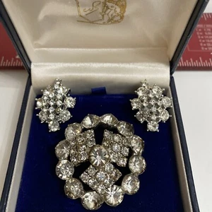 3 PIECE Silver Tone With Crystal  RHINESTONE ANTIQUE   1 PIN & 1 SET OF EARRINGS - Picture 1 of 10