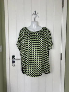 M&S Collection Green & Black Geometric Short Sleeve Top Size 14 - Picture 1 of 7