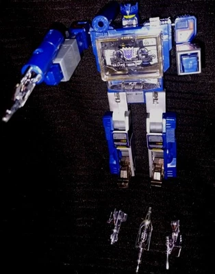 SOUNDWAVE Transformers G1 Figue Vintage 1983 Hasbro Takara With Mini Cassette - Image 1 of 4