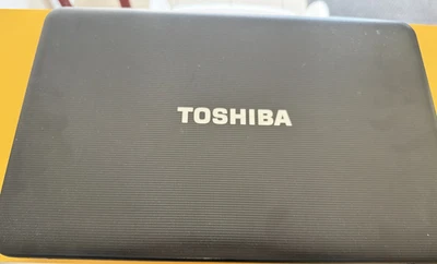 Toshiba Satellite Pro C850-1DE - 120GB, 8GB - Immagine 1 di 4