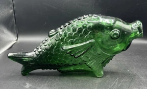 Decantador de peces koi de vidrio verde vintage de 13,5" - Imagen 1 de 5