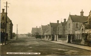 REAL PHOTO POSTCARD OF PARLIAMENT STREET, CONSETT, COUNTY DURHAM, JOHNSTON #1730 - Picture 1 of 2