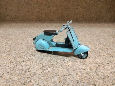 Rare Vintage Metal Italian Vespa Blue Scooter Small Scale Model Motorcycle  - Image 1 of 4