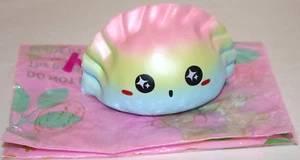 RARE UNBRANDED PASTEL RAINBOW DUMPLING SQUISHY SQUISHIES STRESS RELIEF - Foto 1 di 2