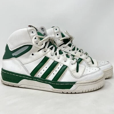 Zapatos altos vintage Adidas Boston Celtics NBA talla 10 Foto 1 de 4