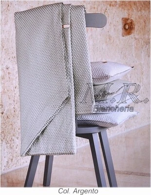 COPRILETTO MATRIMONIALE COLORE ARGENTO COLLEZIONE CASA CARLO PIGNATELLI - Immagine 1 di 4