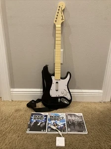 Rock Band Fender Stratocaster Wii Guitar with DONGLE & 3 Game Bundle - Tested! - Picture 1 of 11