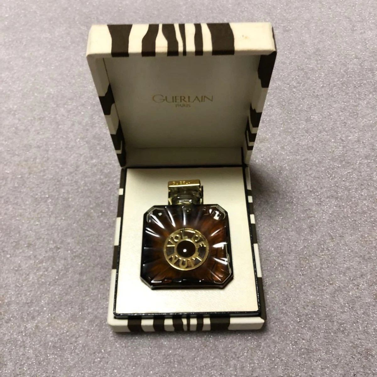 ゲラン ボルドニュイ vol de Nuit パルファム backend=imagemagick;version=1;