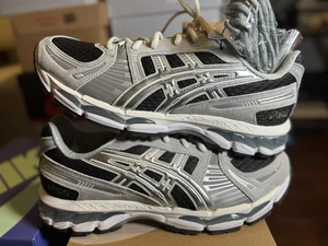 Kith for ASICS GEL-KAYANO™ 12.1 Torf/Creme ai1203a846-020 Größe 10 - Bild 1 von 7