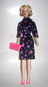 Vintage Style handgefertigtes Barbie Kleid mit rosa Clutch & Schuhen - Bild 1 von 3