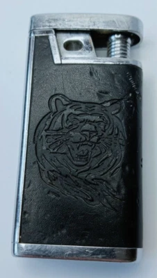 Encendedor Tigre Vintage Coleccionable Negro Accesorios para Fumar Raro Ucrania Antiguo Foto 1 de 4