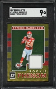 2017 Donruss Optic Phenom #7 Patrick Mahomes RC Rookie PATCH SGC 9 COME NUOVO - Foto 1 di 2