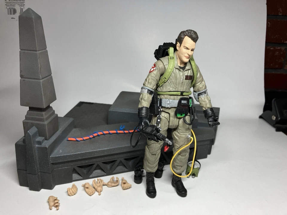 Ghostbusters Diamond Select Ray Stantz Figure COMPLETE w/Rooftop Base - Image 1 of 4